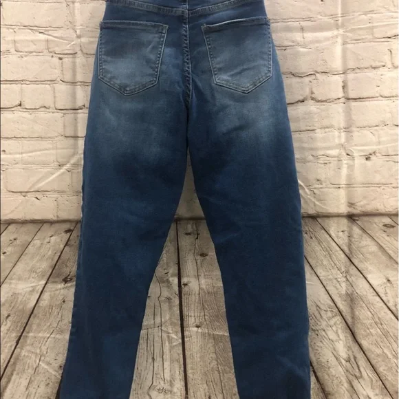 ❤️🔥YMI Kozy Fit Distressed Jeans Jogger Style ❤️🔥Measurements in Photos❤️🔥 - Picture 3 of 14